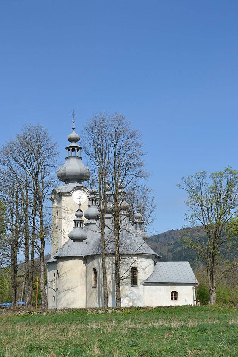 Zabytkowa architektura sakralna w Łabowej